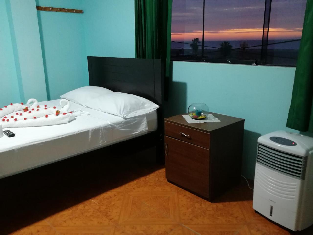 Hotel Nuevo Amanecer ปวยร์โต จิกามา ภายนอก รูปภาพ