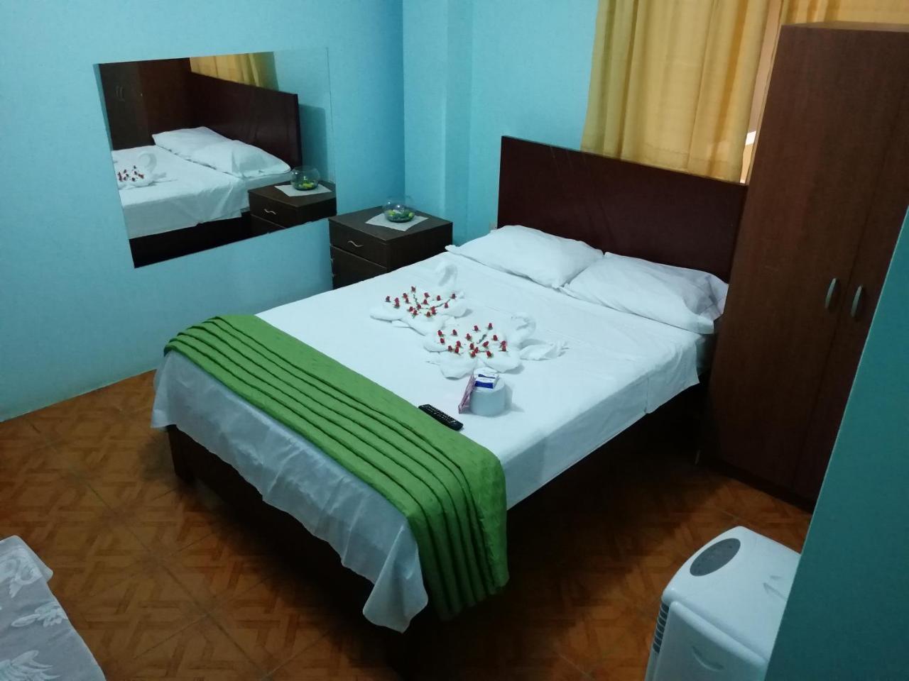 Hotel Nuevo Amanecer ปวยร์โต จิกามา ภายนอก รูปภาพ